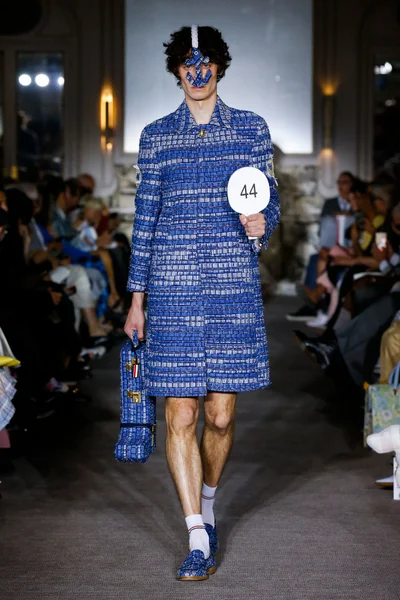 Look 27